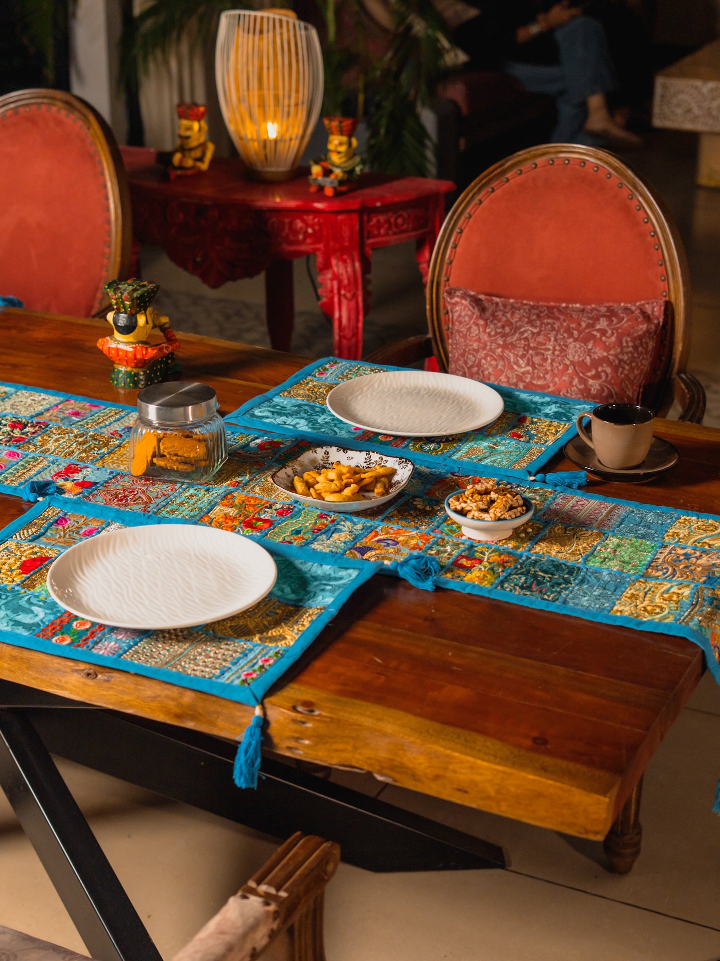 Khambadiya Patchwork Table Runner Set (Runner + 6 Mats)