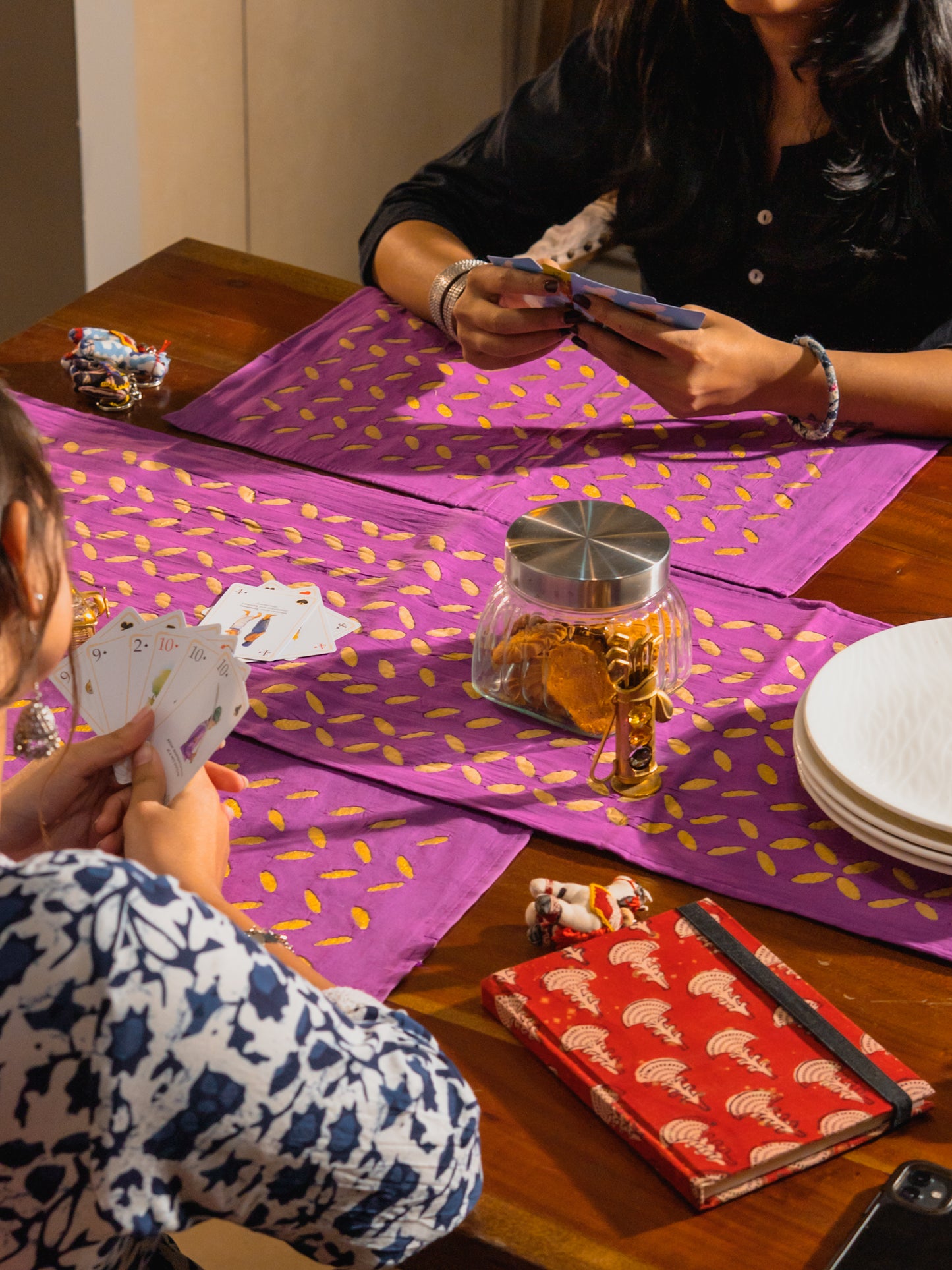 Appliqué Table Runner Set (Runner + 6 Mats)