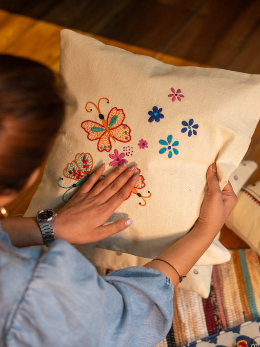 Nerans Hand-Embroidered Cotton Cushion Cover