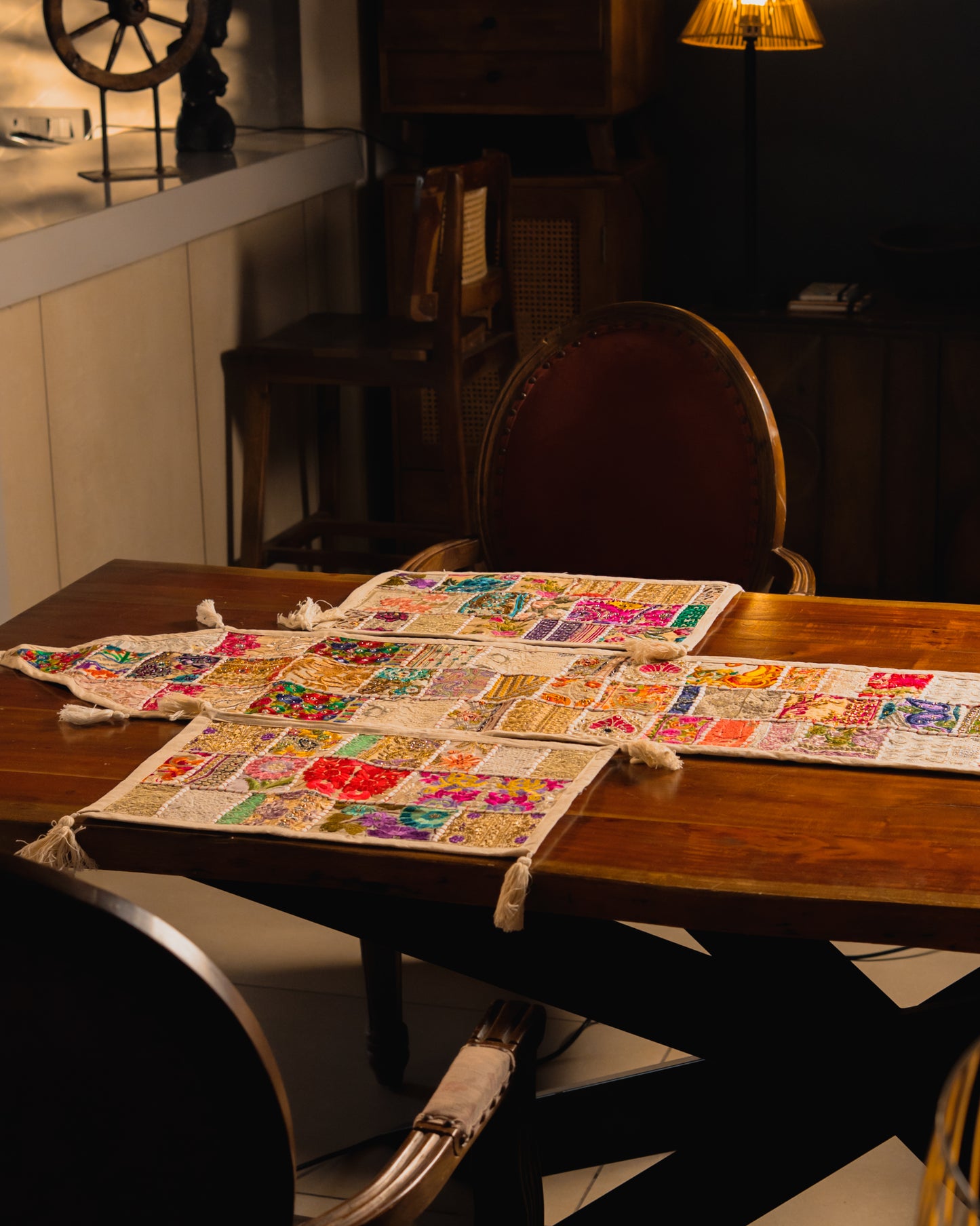 Khambadiya Patchwork Table Runner Set (Runner + 6 Mats)
